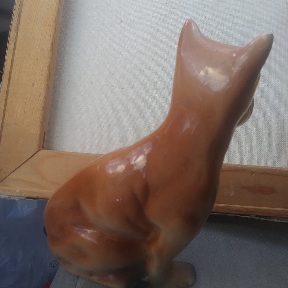 Ceramic Boxer Type Dog. - Picture 2 of 3